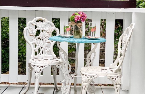 Round Rock Original Plat Cottage | Historic Cottage in Downtown Round Rock