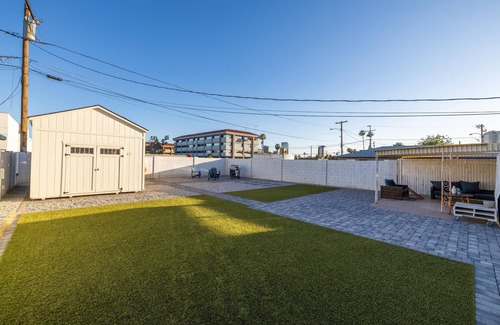Encanto Cottage | Historic Cozy and Aesthetic Cottage w/Private, Safe Pet-Friendly Yard