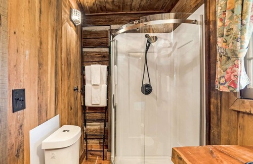 Arrington Cabin | Historic Creekside Cabin at Arrington Reserve