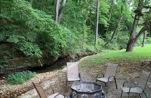 Fairview House | Historic Creekside Cottage - A quiet place for rest and relaxation. Come stay!