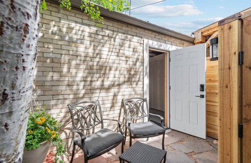 Uptown Apartment | Historic Denver Apt Steps From Fillmore Theatre