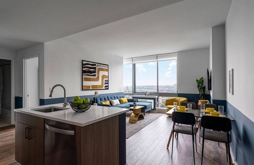 Downtown Jersey City Apartment | Historic Downtown 2 bedroom apartment in a good environment