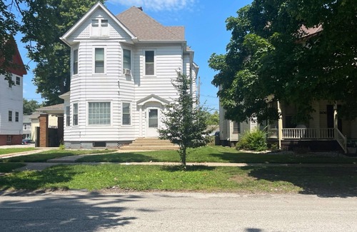 Bloomington Apartment | Historic Downtown Apartment #5