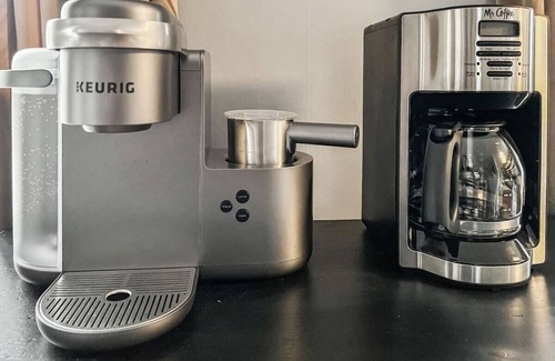 New Bern Apartment | Historic Downtown Gem | Walk to Shops & Dining | Fire Pit + Bikes