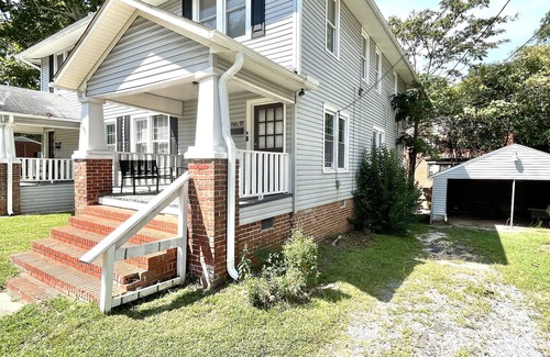 Sanford Apartment | Historic Downtown Haven