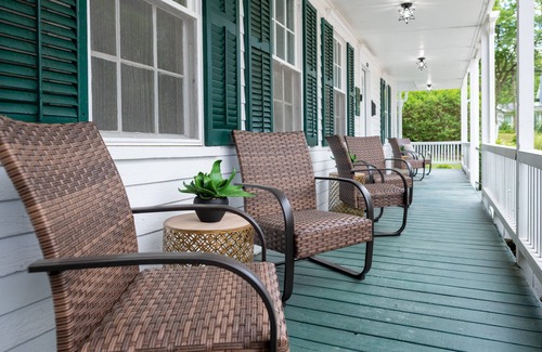 Saugatuck House | Historic Downtown Saugatuck Home - sleeps 12