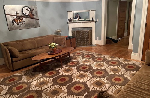 Upper Manhattan House | Historic Duplex on Stivers Row, West 138th St. in Harlem,nnMin 29 night stay