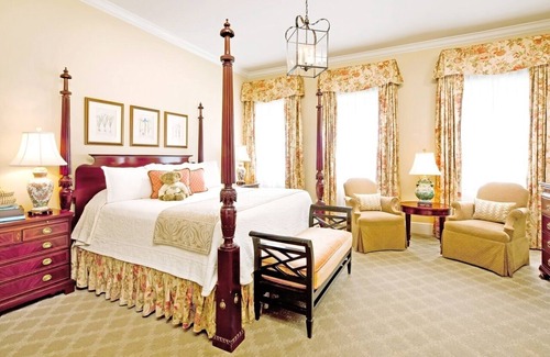 Charleston Historic District Hotel | Historic Elegance: Grand King, Planter Inn, Walk to Charleston’s Jewels