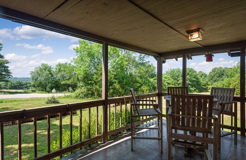 Mt. Sherman Cabin | Historic Farmhouse with new upscale interior