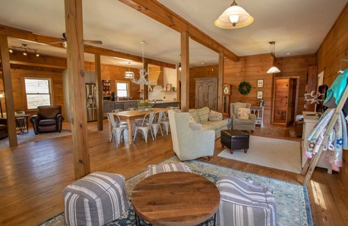 Apple Ridge Cabin | Historic Farmhouse with 6 Acres of Fun