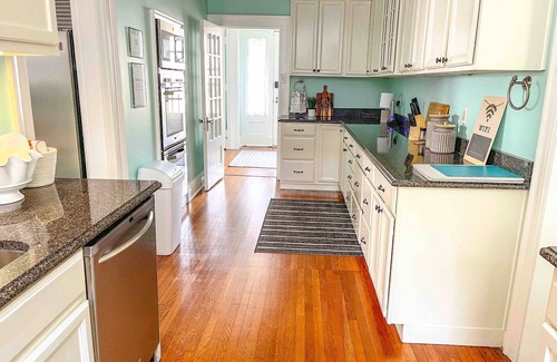 East of Broadway House | Historic Gem in Downtown Little Rock, Near Convention Center