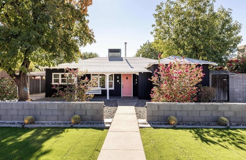 Encanto House | Historic Gem with Pool in the heart of Downtown!