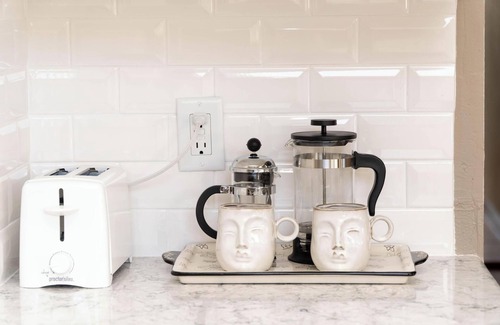 Jerome House | Historic Geologist's House Sleeps 8 Red Rock Views