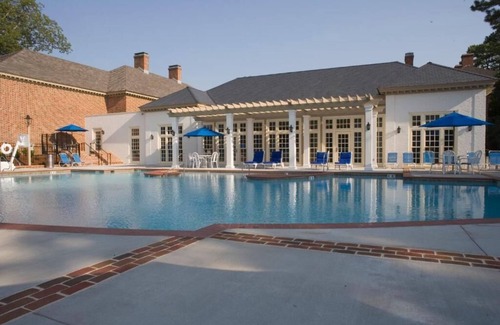Williamsburg House | Historic Getaway | 2 Units w/Outdoor Pool | Near Williamsburg's Living Museum