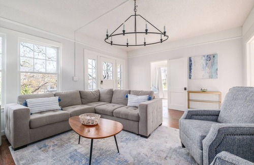 Crestline Heights House | Historic Highland Park 4 Bedroom House