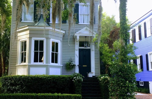 The Point House | Historic home centrally located on The Point in Beaufort's Historic District