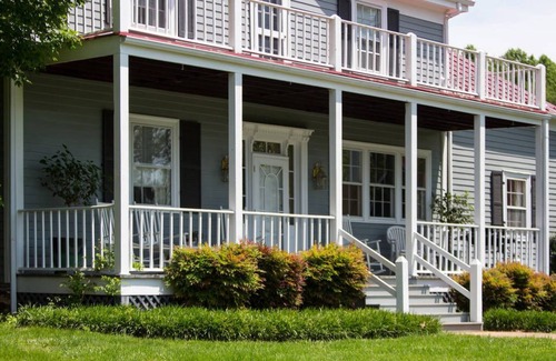 Stanardsville House | Historic home outside of Charlottesville, close to Shenandoah