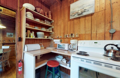 Boothbay Harbor Cottage | Historic Home with Large Deck, Free WiFi, Washer/Dryer - Near Beach and Downtown