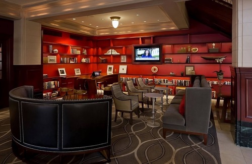Downtown Austin Hotel | Historic Hotel with Stunning Views of Capitol! Swimming Pool, Pets Allowed!