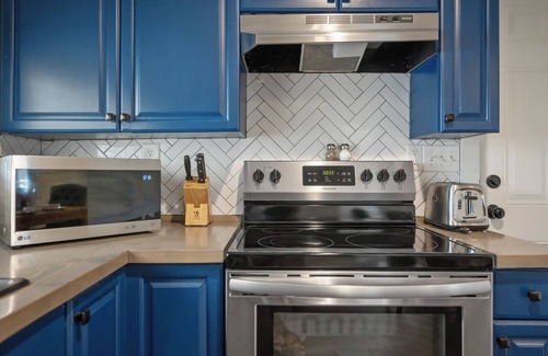 Downtown House | Historic House in Downtown Raleigh~Built in 1919