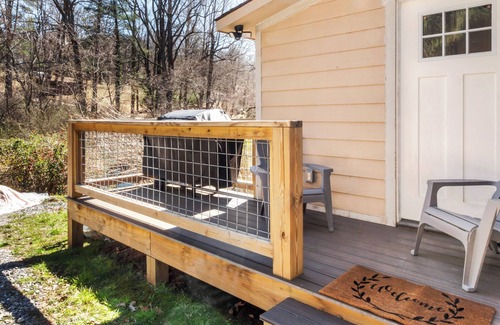 Asheville Cabin | Historic late 1800's cabin with all of the modern accommodations