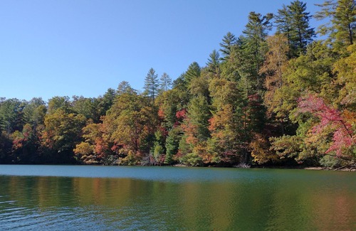 Robbinsville Cabin | Historic Log Cabin: Lake Front, Dock, Canoes, Private, Stylish