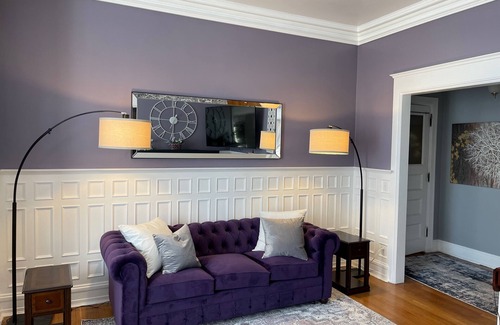 Center Avenue Historic District Condo | Historic luxury unit in Center Ave mansion