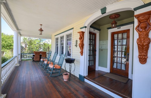 Wildwood Crest Villa | Historic Luxury Condo with POOL & modern amenities in Wildwood Crest, NJ