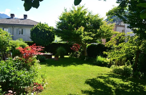 Schwanden Apartment | Historic manufacturer's villa Apartment ground floor and 1st floor