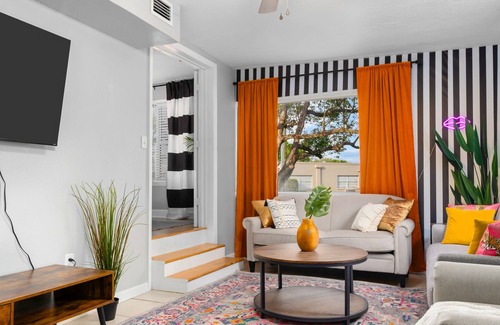 Sanford House | Historic Maximalist Bungalow in Downtown Sanford with office
