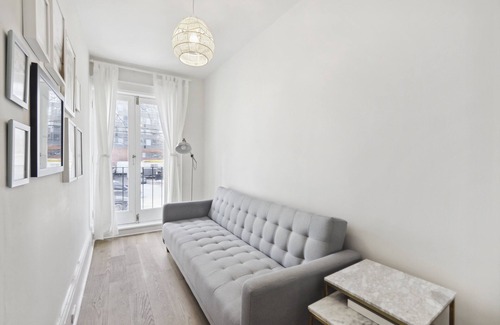 Old Town House | Historic Modern Home - Distillery/Design District