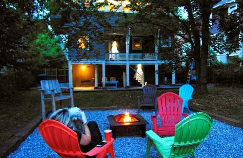 Historic Montford House | Historic Montford house - Walk to downtown Sleeps 8