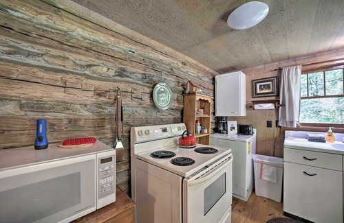 Bryson City Cabin | Historic Mountain Cabin: Grill & Hiking Trail!
