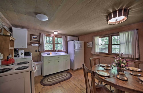 Bryson City Cabin | Historic Mountain Cabin: Grill & Hiking Trail!