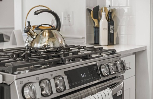 Mystic House | Historic Mystic Home + Cottage, River & Seaport Views, Walk to Downtown