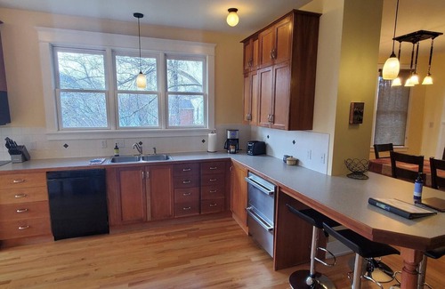 Bozeman House | Historic Neighborhood 3 Blocks from Downtown Bozeman.
