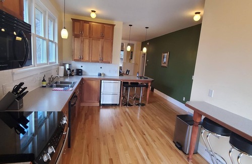 Bozeman House | Historic Neighborhood 3 Blocks from Downtown Bozeman.