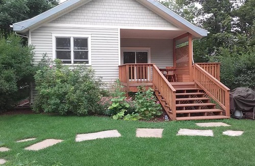Bozeman House | Historic Neighborhood 3 Blocks from Downtown Bozeman.
