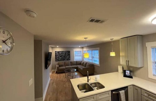 Charlotte House | Historic Oaklawnnn