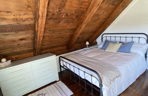 Pirogue House | Historic Oceanfront Cottage! (Sleeps 6)