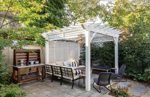 The Point House | Historic Point Home S