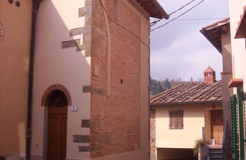 Montegonzi Apartment | Historic residence located in the Chianti slopes