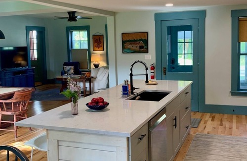 Bridgewater House | Historic riverfront Booth House - 7 bedrooms & 5 baths, 6 acres close to slopes!