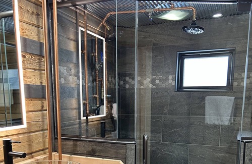 Rapid River Cabin | Historic Roots With Modern Style. Cozy cabin for your next getaway.