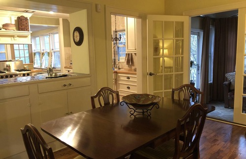 Fayetteville House | Historic setting, close to UofA, Dickson Street, Wilson Park