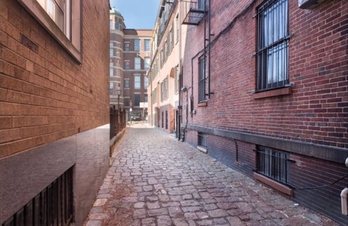Bay Village House | Historic Townhouse in the Heart of Boston
