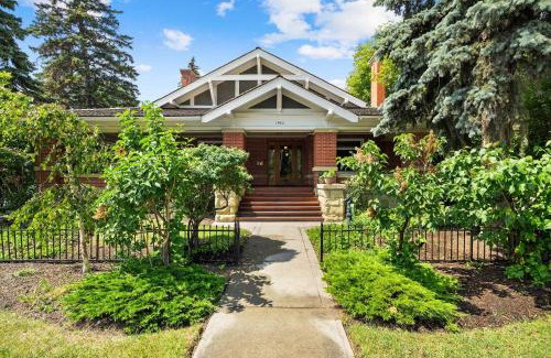 Southwest Calgary House | Historic Treend Residence in the heart of Mission Calgary