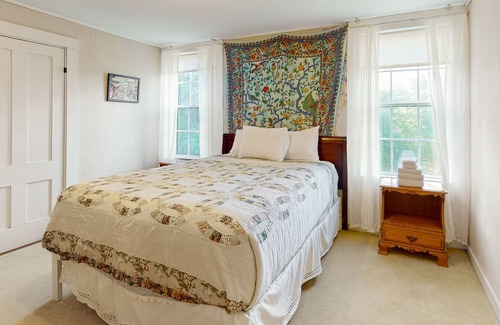 Montpelier House | Historic, two-story 1860s home with a large yard, washer, & fireplace