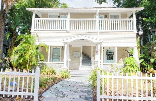 Historic Uptown Apartment | Historic Uptown Vibes - 1/1 Apartment #4