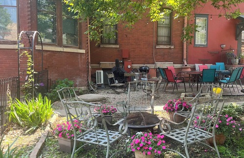 Near South Apartment | Historic Victorian - 2 queen size beds, with WiFi, AC, TV.